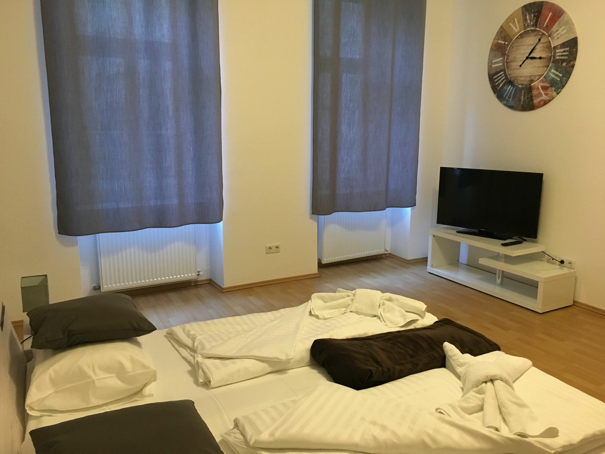 Holiday Vienna Apartments Esterno foto